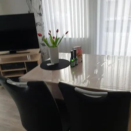 Maje Am Alten Binnenhafen * Emden