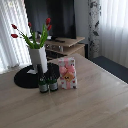 Maje Am Alten Binnenhafen Lägenhet *